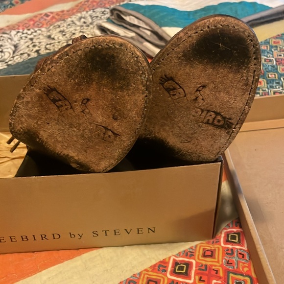 Freebird by Steven-gently used - Picture 5 of 8